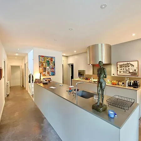 Spacious Bright House Pool Heated Anglet